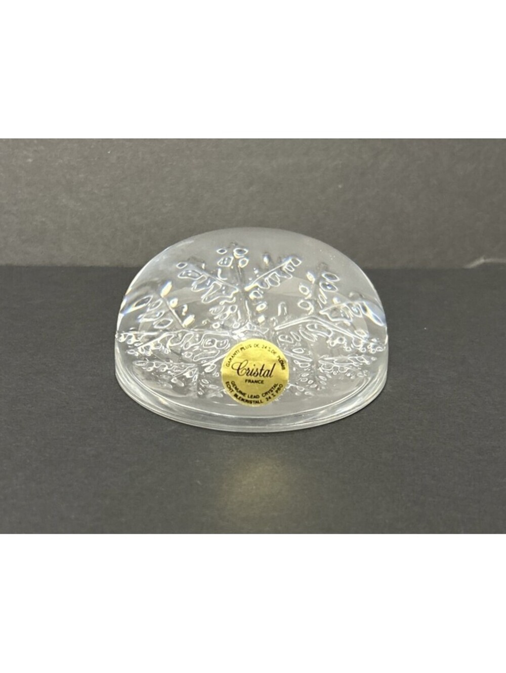 VINTAGE CRISTAL FRANCE  ART 24% LEAD CRYSTAL GLASS SNOWFLAKE PAPERWEIGHT EUC